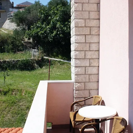 And By The Sea - Donja, Rab - 5033 Penzion 3*