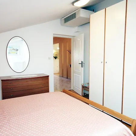 And By The Sea - Donja, Rab - 5033 Penzion Supetarska Draga