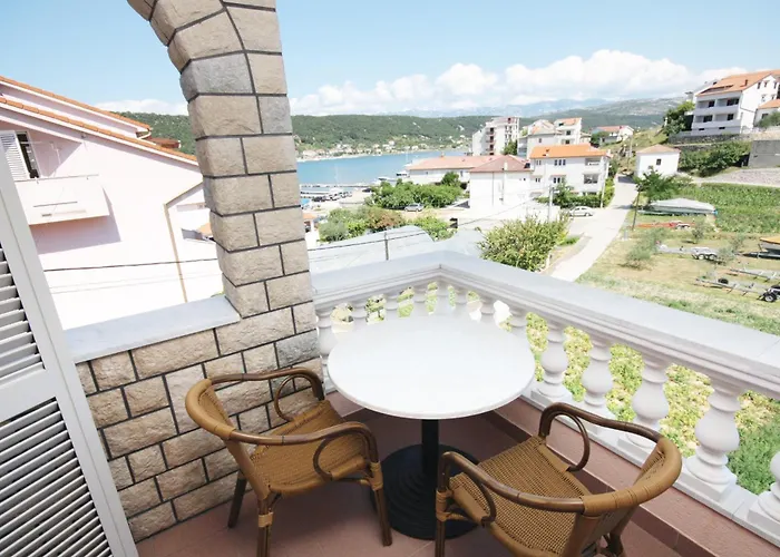 And By The Sea Supetarska Draga - Donja, Rab - 5033 Gæstehus 3*